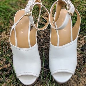 👠Nine West Platform Sandal👠